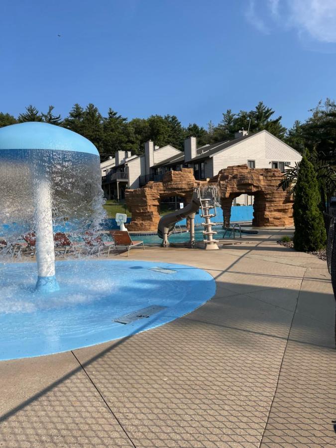 Caribbean Club Resort Lake Delton Экстерьер фото