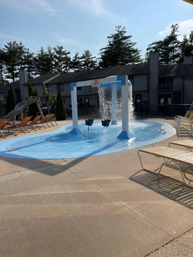 Caribbean Club Resort Lake Delton Экстерьер фото